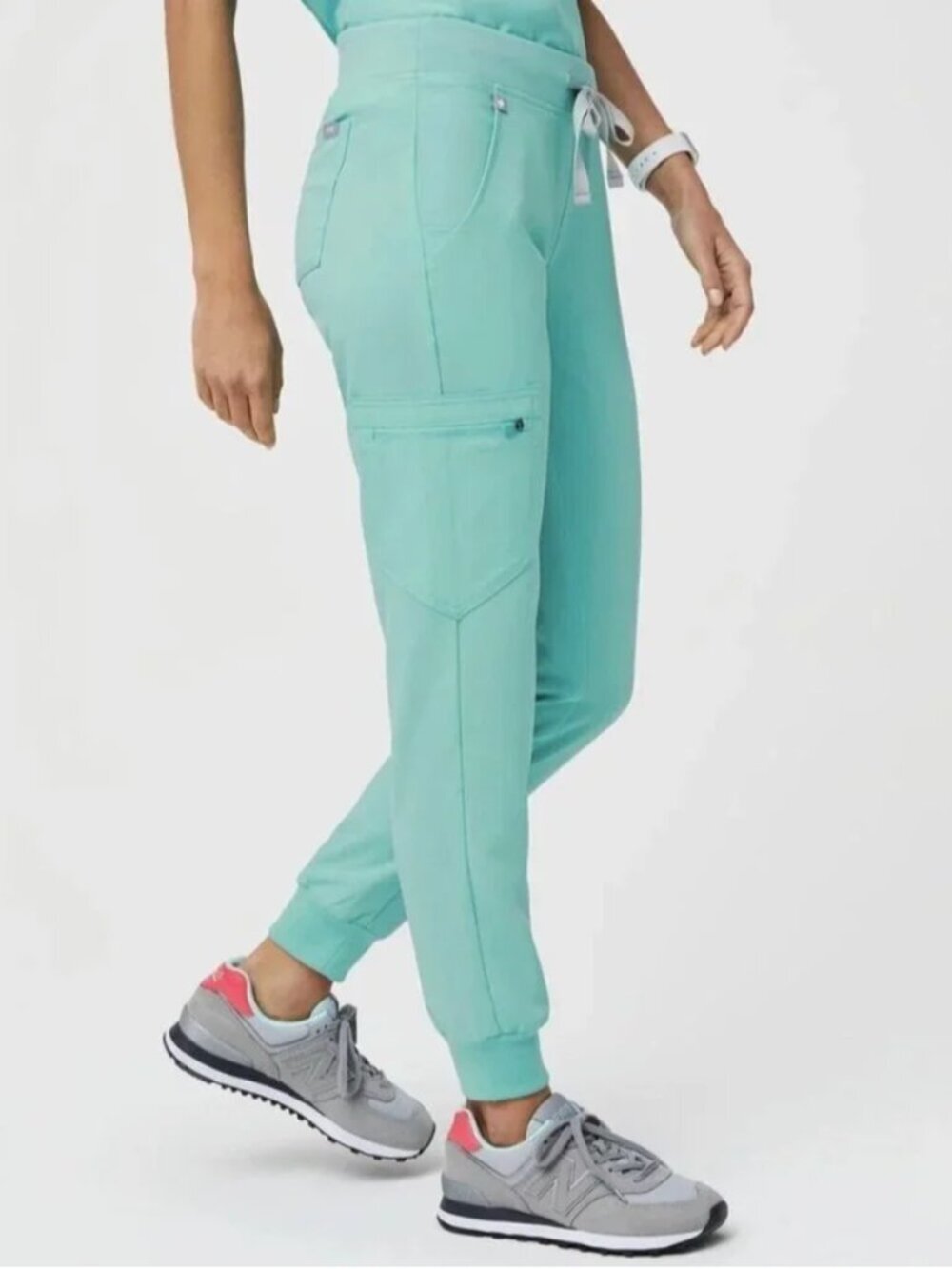 FIGS Zamora Jogger Scrub Pants in Aqua Size Medium Regular Length